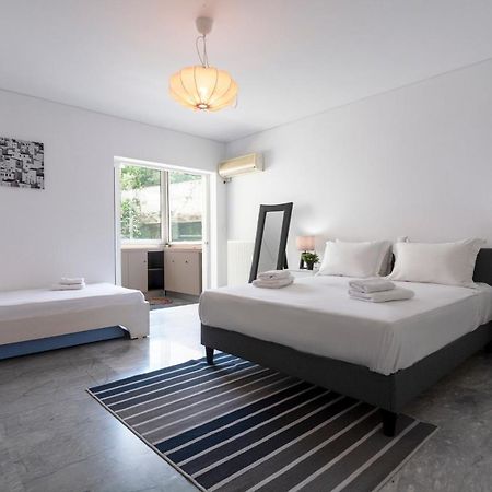 Central 3Bd Apt. Near Acropolis Aten Exteriör bild
